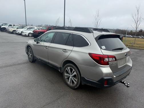 2019 Subaru Outback 2.5i