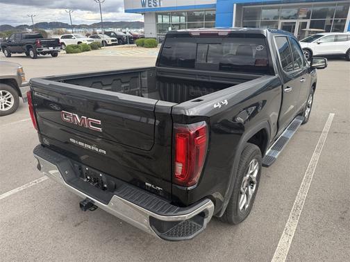 2022 GMC Sierra 1500 SLT