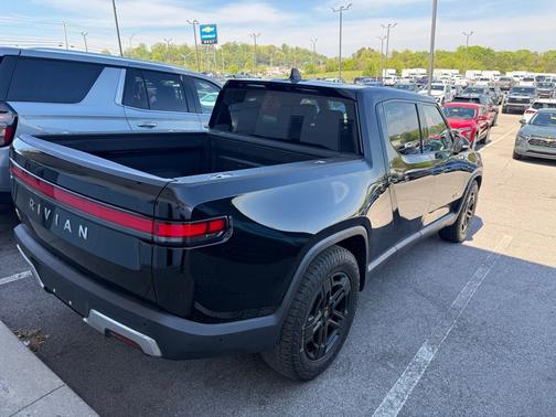 Midnight 2023 Rivian R1T Adventure