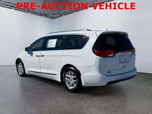 2020 Chrysler Pacifica Touring L