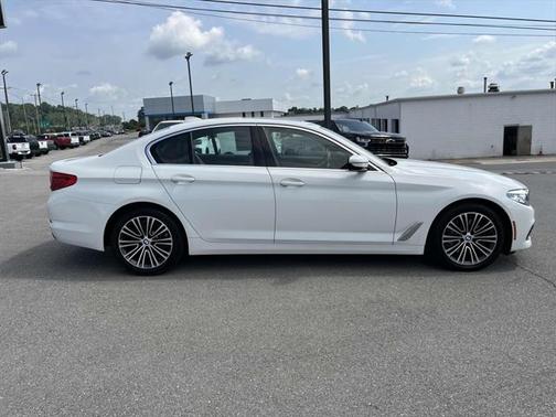 2019 BMW 540 540i