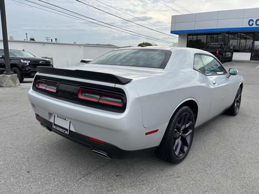 2021 Dodge Challenger SXT