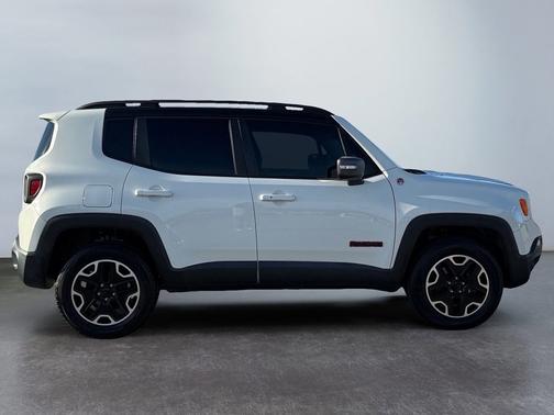 2017 Jeep Renegade Trailhawk