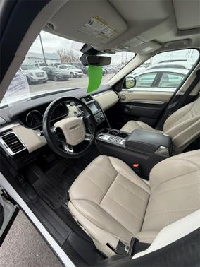 2020 Land Rover Discovery Landmark Edition