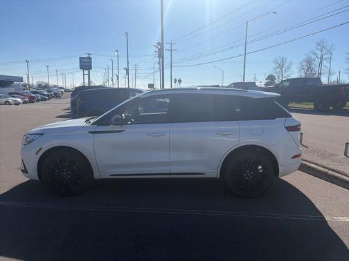 2023 Lincoln Corsair Reserve