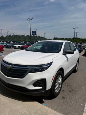 Summit White 2024 Chevrolet Equinox LS
