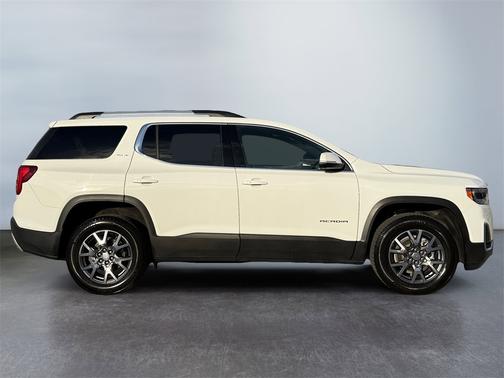 2022 GMC Acadia SLT