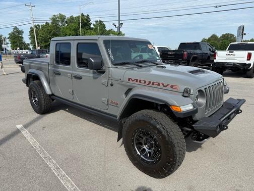 Sting-Gray Clearcoat 2021 Jeep Gladiator Mojave