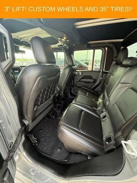 Sting-Gray Clearcoat 2021 Jeep Gladiator Mojave