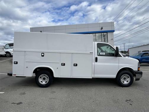 2025 Chevrolet Express 3500 Work Van