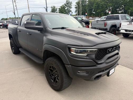 Diamond Black Crystal Pearlcoat 2021 RAM 1500 TRX