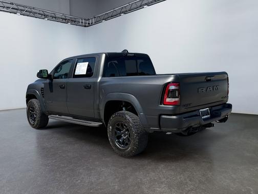 Diamond Black Crystal Pearlcoat 2021 RAM 1500 TRX