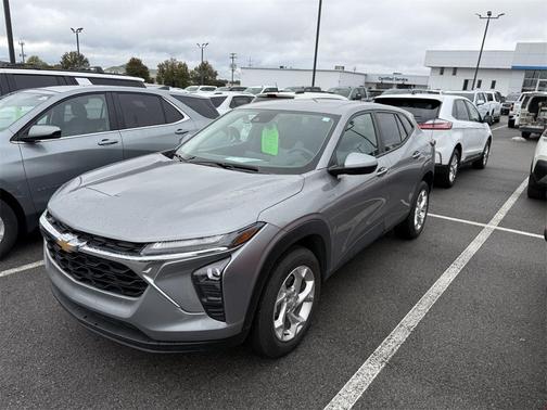 2024 Chevrolet Trax LS