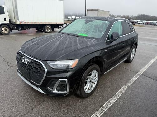 2023 Audi Q5 45 S line Premium
