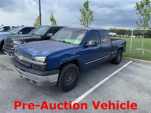2004 Chevrolet Silverado 1500 LS