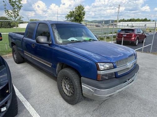 2004 Chevrolet Silverado 1500 LS