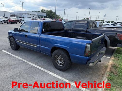 2004 Chevrolet Silverado 1500 LS