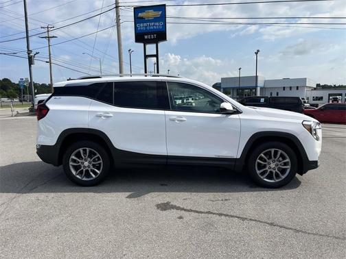 2022 GMC Terrain SLT