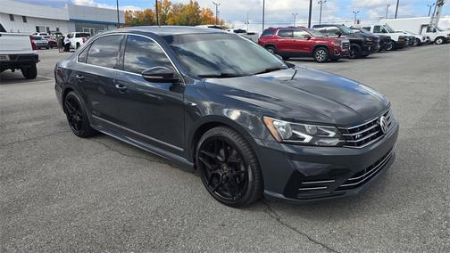 2017 Volkswagen Passat 1.8T R-Line