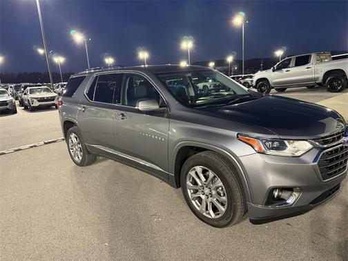 2021 Chevrolet Traverse Premier