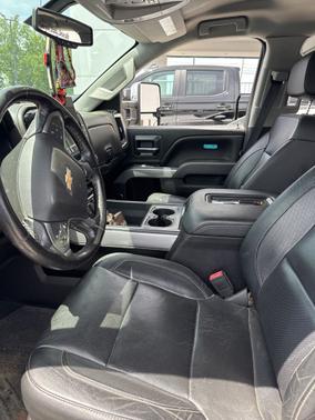 Summit White 2019 Chevrolet Silverado 2500 LTZ