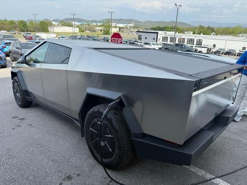 2025 Tesla Cybertruck Base