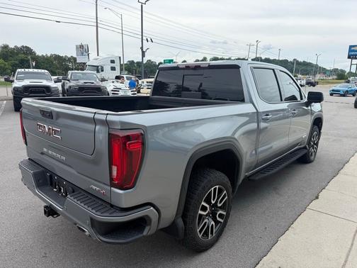 Sterling Metallic 2023 GMC Sierra 1500 AT4