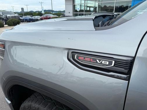 Sterling Metallic 2023 GMC Sierra 1500 AT4