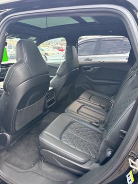 2022 Audi SQ7 Prestige