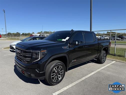 2025 GMC Sierra 1500 AT4