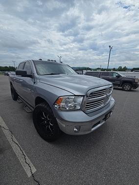 Billet Silver Metallic Clearcoat 2019 RAM 1500 Classic Big Horn