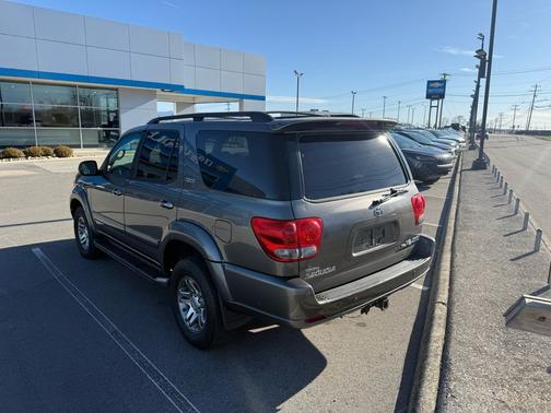 2006 Toyota Sequoia SR5