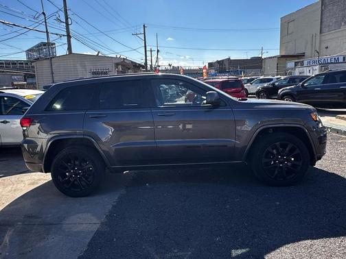 2020 Jeep Grand Cherokee Altitude