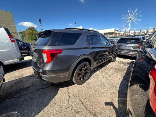 2020 Ford Explorer ST