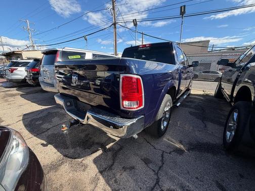 2017 RAM 1500 Laramie