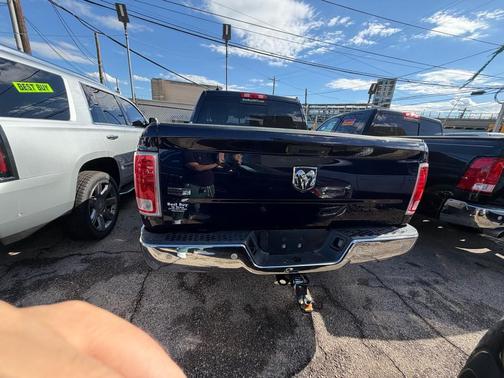 2017 RAM 1500 Laramie