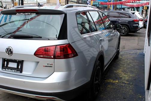 2017 Volkswagen Golf Alltrack TSI SEL