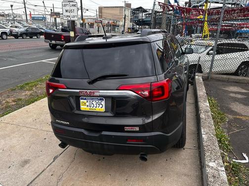 2019 GMC Acadia SLE-2