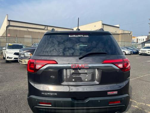 2019 GMC Acadia SLE-2