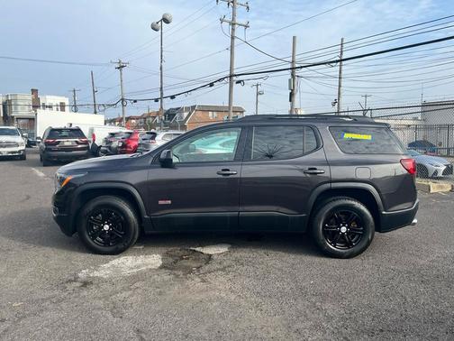 2019 GMC Acadia SLE-2