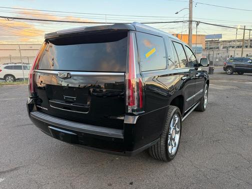 2017 Cadillac Escalade Premium Luxury