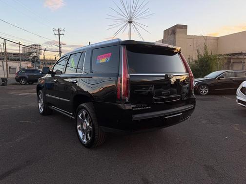 2017 Cadillac Escalade Premium Luxury
