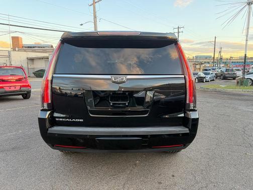 2017 Cadillac Escalade Premium Luxury