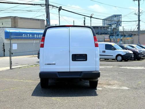 2020 Chevrolet Express 3500 RWD 3500 Regular Wheelbase WT