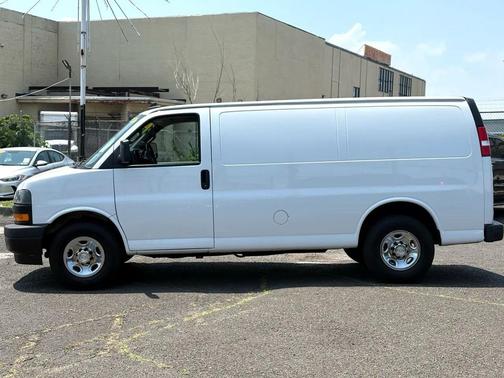 2020 Chevrolet Express 3500 RWD 3500 Regular Wheelbase WT