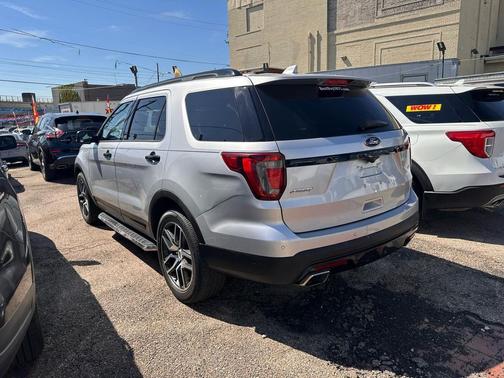 2016 Ford Explorer Sport