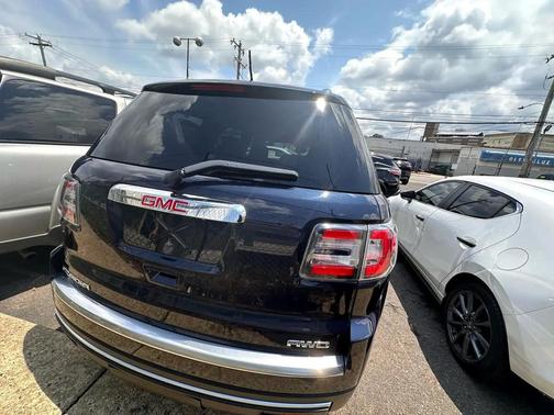 2015 GMC Acadia SLE-2