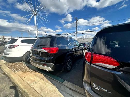 2019 GMC Acadia SLE-2