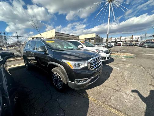 2019 GMC Acadia SLE-2