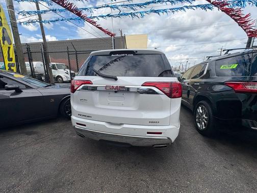 2017 GMC Acadia Denali